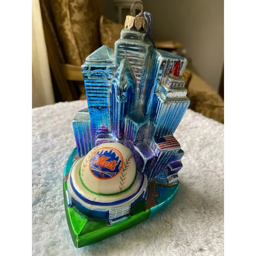handmade Komozja glass ornament from Poland, featuring New York Mets stadium